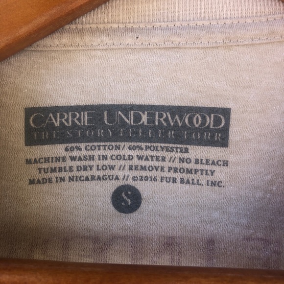 Carrie Underwood Official Concert T-Shirt Small - Picture 3 of 6